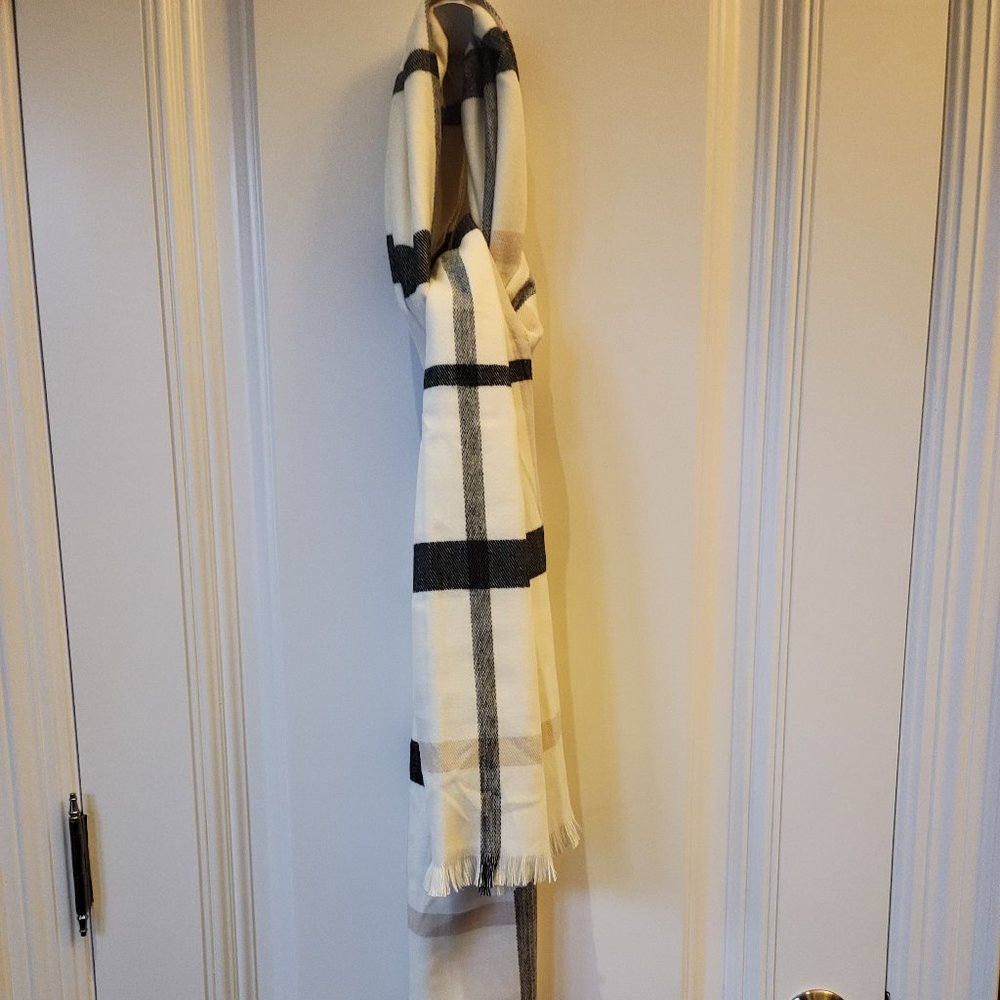 Gap Scarf - Picture 5 of 6